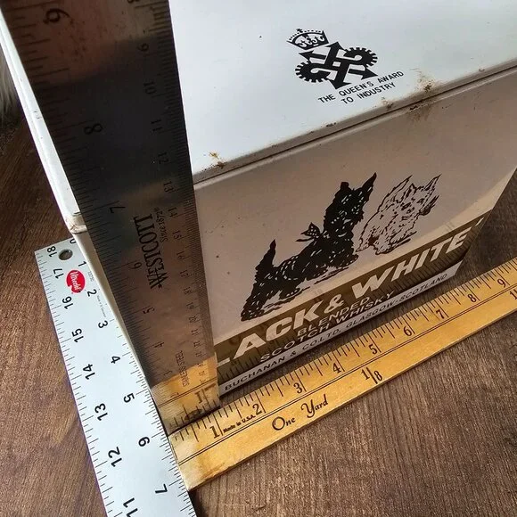 Black & White Scotch Whiskey Barking Scotties Dogs Animated Advertising Display